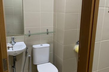 Royal Regent Sri Putramas III