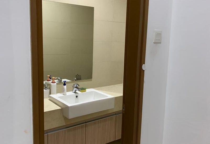 Royal Regent Sri Putramas III