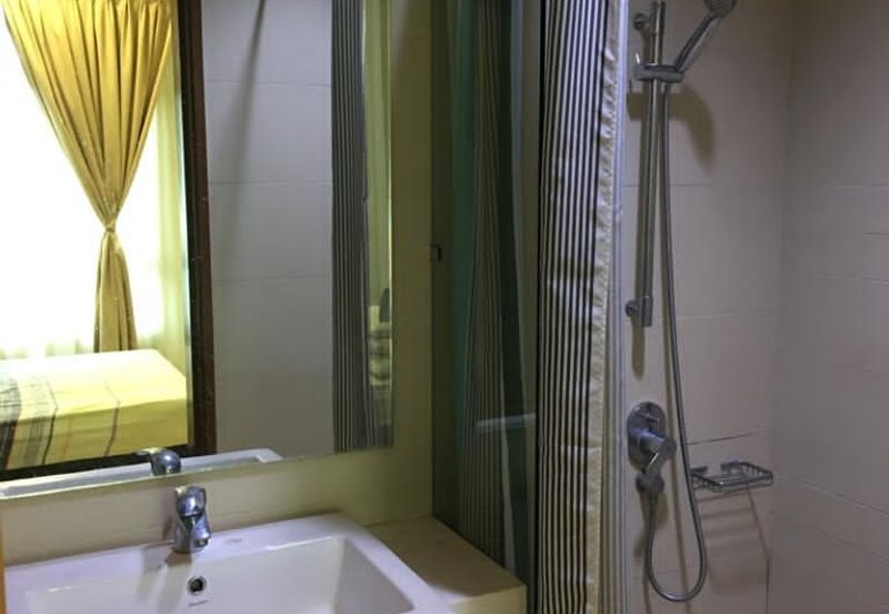 Royal Regent Sri Putramas III