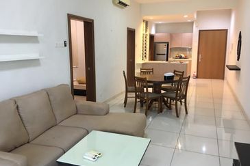 Royal Regent Sri Putramas III