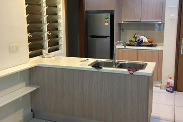 Royal Regent Sri Putramas III