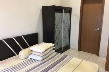 Royal Regent Sri Putramas III