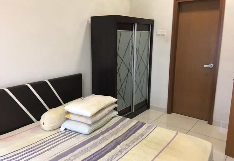 Royal Regent Sri Putramas III