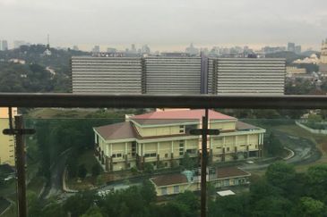 Royal Regent Sri Putramas III