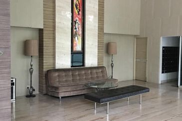 Royal Regent Sri Putramas III