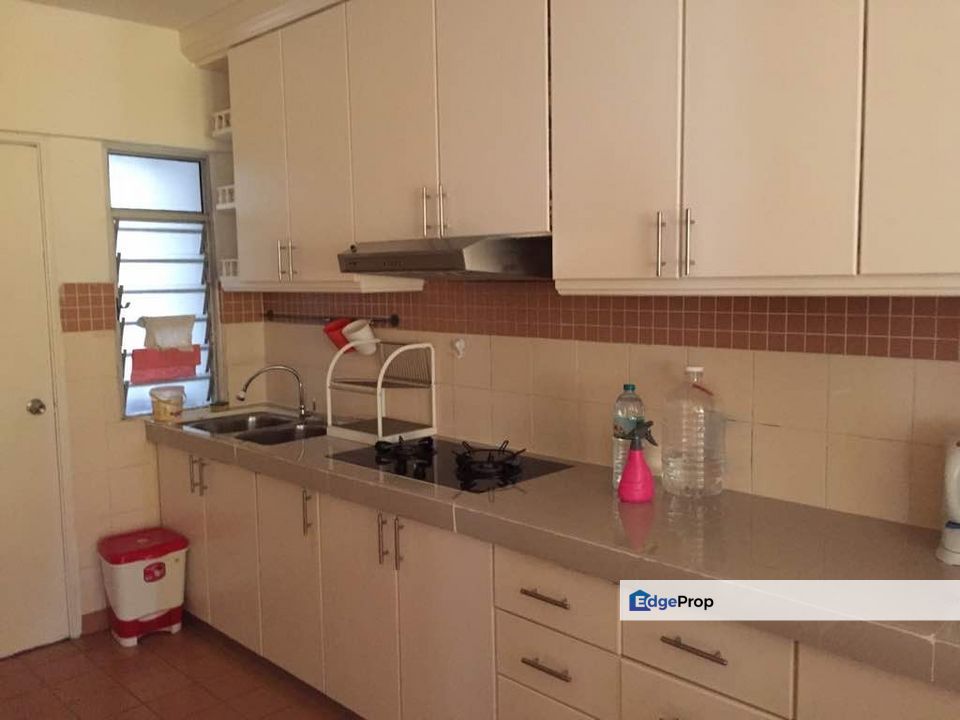 Actual unit , Selangor, Damansara Perdana