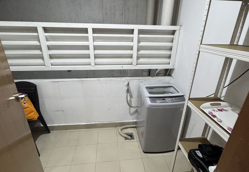 Royal Regent Sri Putramas III