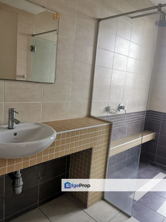 Casa indah 2 @ Kota Damansara Walk to MRT, Selangor, Tropicana