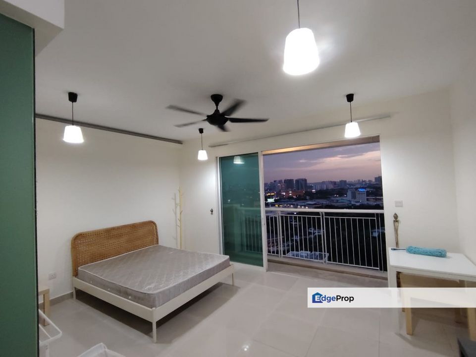 Ritze perdana. 2 @ Damansara perdana , Selangor, Damansara Perdana