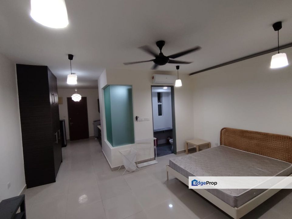 Ritze perdana. 2 @ Damansara perdana , Selangor, Damansara Perdana