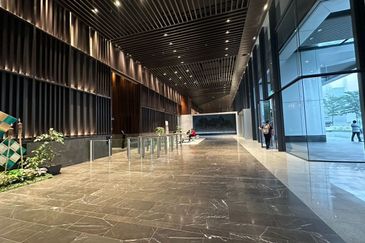 Menara EcoWorld (The Stride Strata Office @ BBCC)