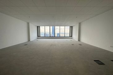 Menara EcoWorld (The Stride Strata Office @ BBCC)