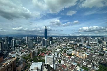 Menara EcoWorld (The Stride Strata Office @ BBCC)