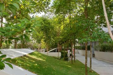 The Edge of U-Thant Semi detached house for Rent