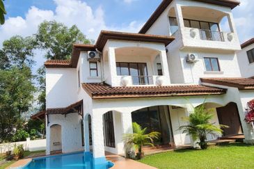 Seksyen 10 Kota Damansara Bungalow for Rent