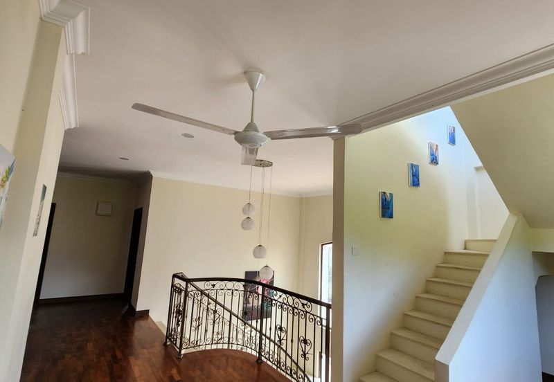 Seksyen 10 Kota Damansara Bungalow for Rent