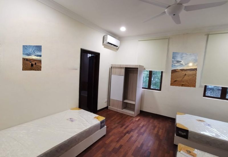 Seksyen 10 Kota Damansara Bungalow for Rent