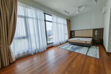 Mayfair Residences @ Pavilion Embassy