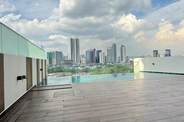 Bukit Pantai (Pantai Hill)