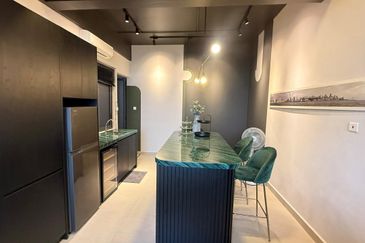 Bukit Pantai (Pantai Hill)