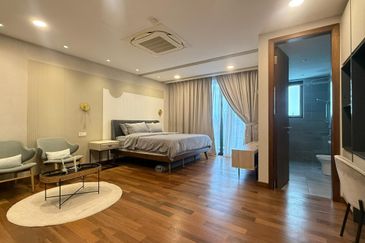 Bukit Pantai (Pantai Hill)