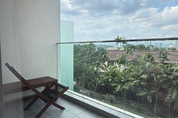 Bukit Pantai (Pantai Hill)