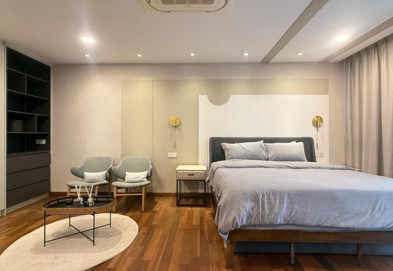 Bukit Pantai (Pantai Hill)