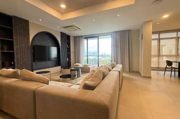 Bukit Pantai (Pantai Hill)