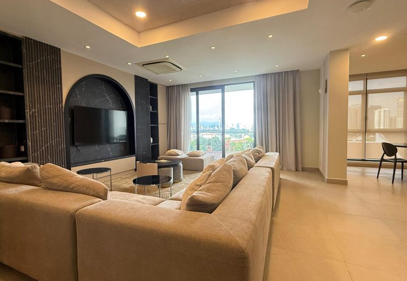 Bukit Pantai (Pantai Hill)