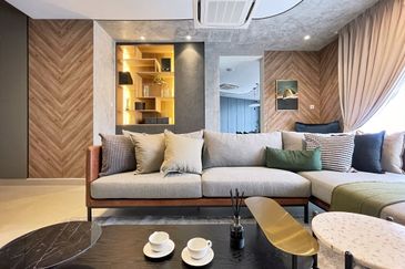 Bukit Pantai (Pantai Hill)