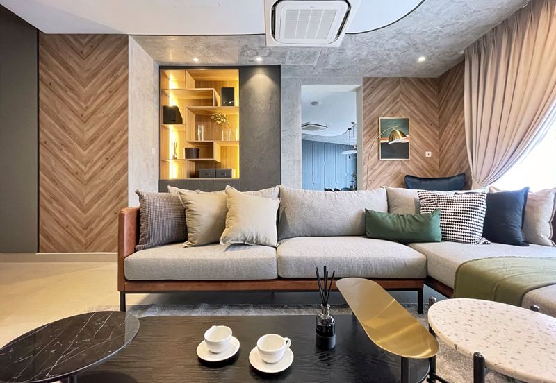 Bukit Pantai (Pantai Hill)