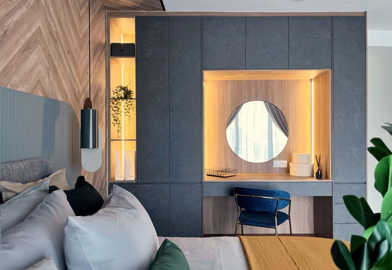 Bukit Pantai (Pantai Hill)