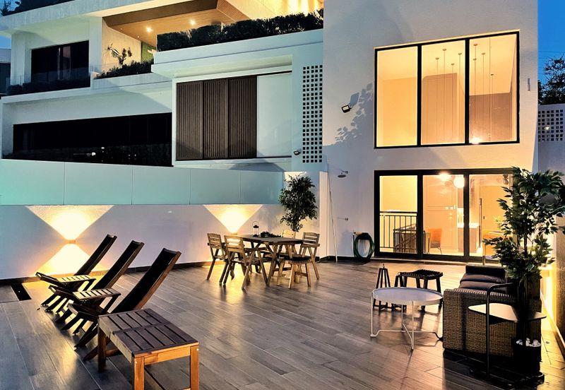 Bukit Pantai (Pantai Hill)