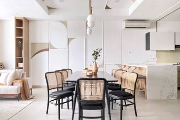 Bukit Pantai (Pantai Hill)