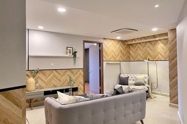 Bukit Pantai (Pantai Hill)