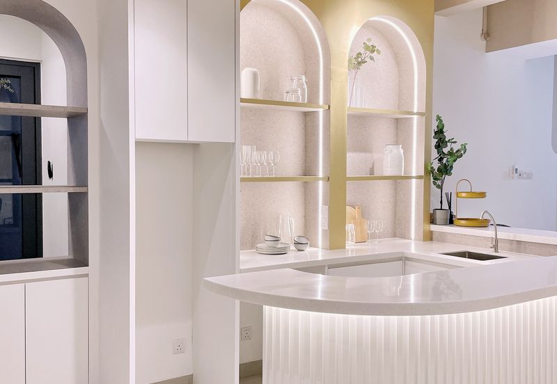 Bukit Pantai (Pantai Hill)