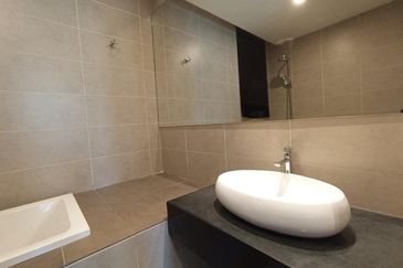 KL Gateway Premium Residence