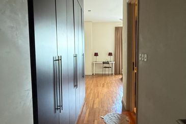 The CapSquare Residences