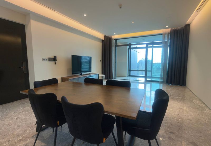 Four Seasons Place