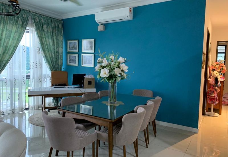 16 Quartz Melawati Condominium