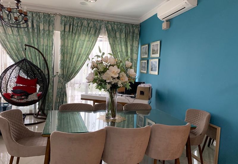 16 Quartz Melawati Condominium