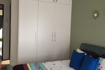 16 Quartz Melawati Condominium