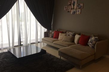 16 Quartz Melawati Condominium