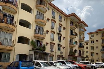 Subang Perdana Goodyear Court 5