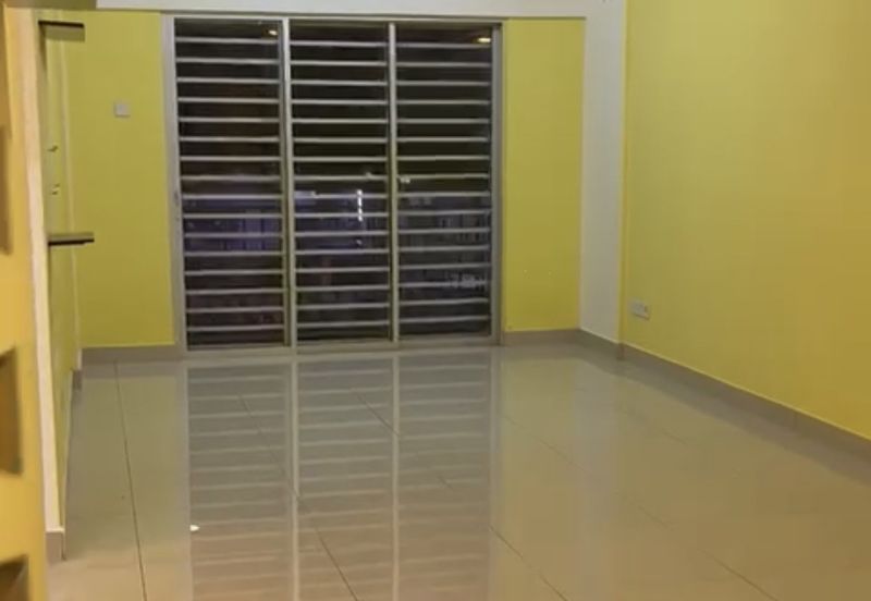 Tiara Hatamas Apartment