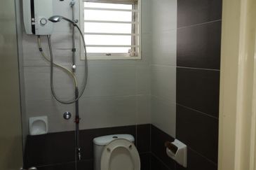 Tiara Hatamas Apartment