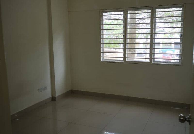 Tiara Hatamas Apartment