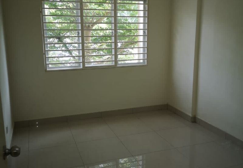 Tiara Hatamas Apartment