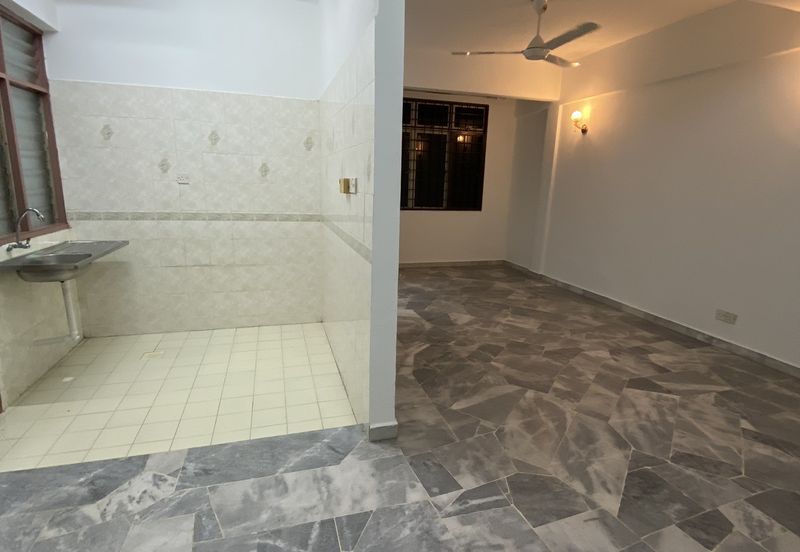 Subang Perdana Goodyear Court 10