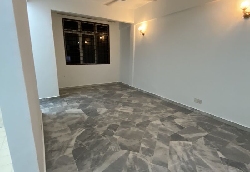 Subang Perdana Goodyear Court 10